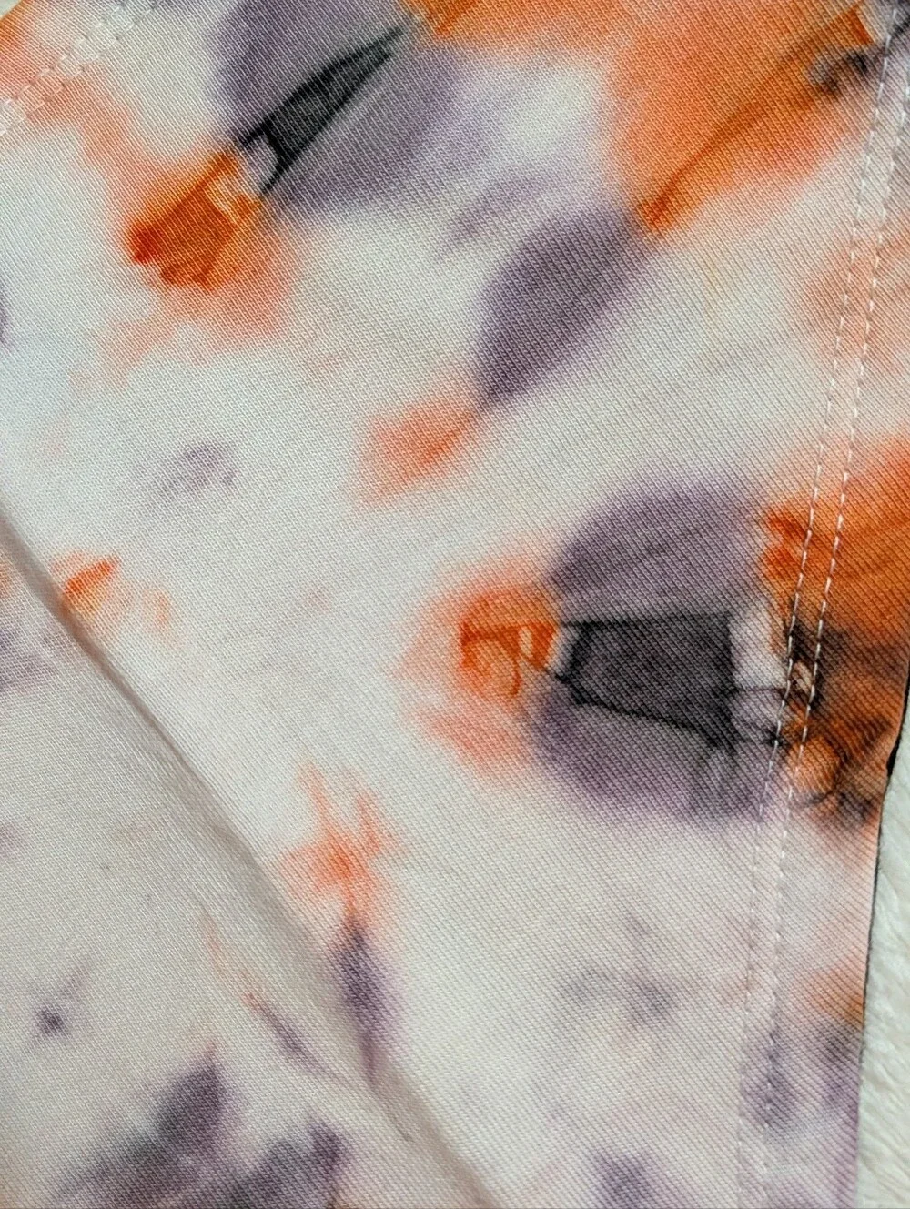 NWOT Tie-Dye Triangle Pet Bandana / Baby Bandaid Bib in In Orange And Black